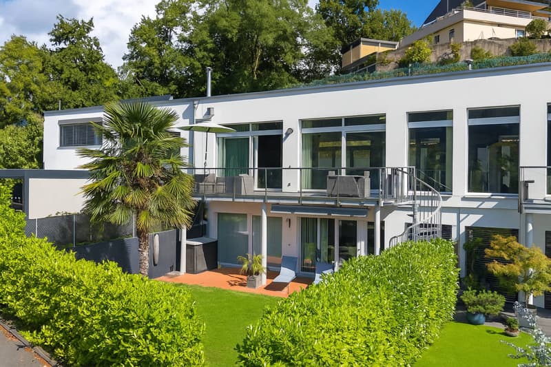 Villa moderne de 5.5 pièces avec 2 balcons, 2 terrasses et jardin (12)