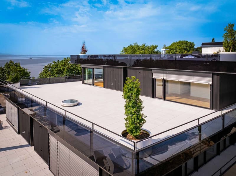 UNIQUE ! Attique neuf de 5.5 pièces bénéficiant d'un rooftop terrasse (9)