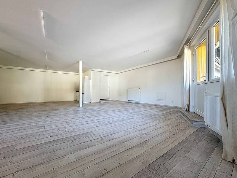 Spacieux loft de 102m2 au cur du village (6)