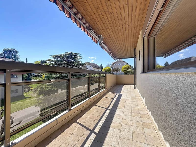Élégant 4.5 pièces lumineux avec balcon d'angle (10)