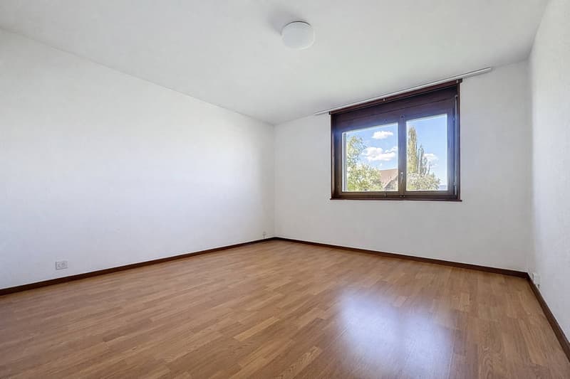 Élégant 4.5 pièces lumineux avec balcon d'angle (7)