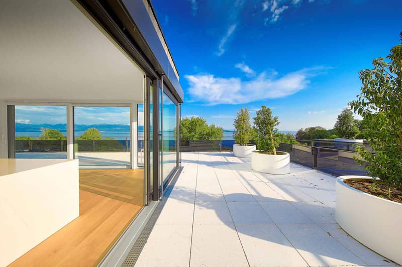 UNIQUE! Attique de 5.5 pièces de 180m2 bénéficiant d'un rooftop terrasse de 168m2 avec vue panoramique sur le lac et les Alpes (7)