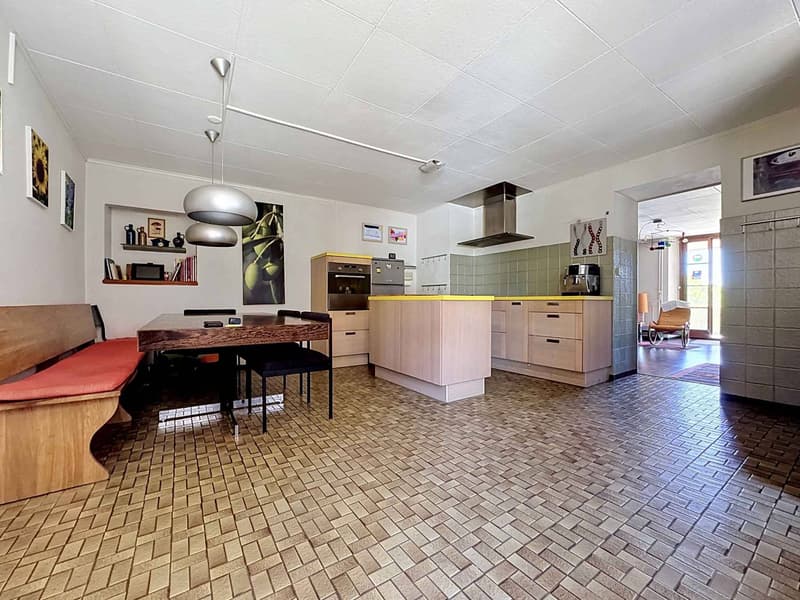 Maison de 6.5 pièces avec potentiel de construction (3)