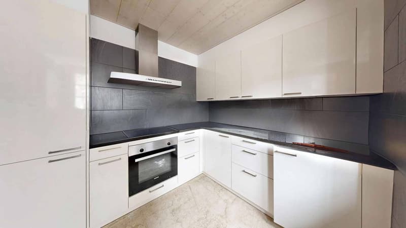 Spacieux appartement 4.5 pièces rénové - Cachet assuré (2)
