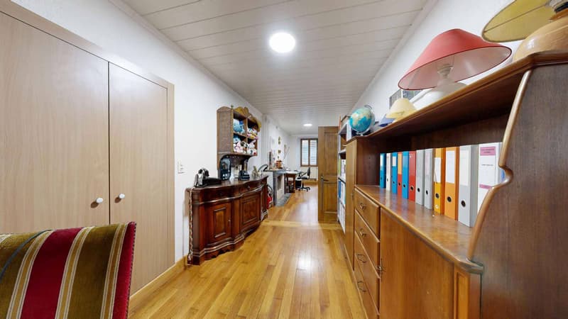 Spacieux appartement 5 pièces avec terrasse panoramique (3)
