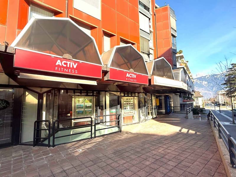 Bureaux à vendre  Plein centre-ville (2)