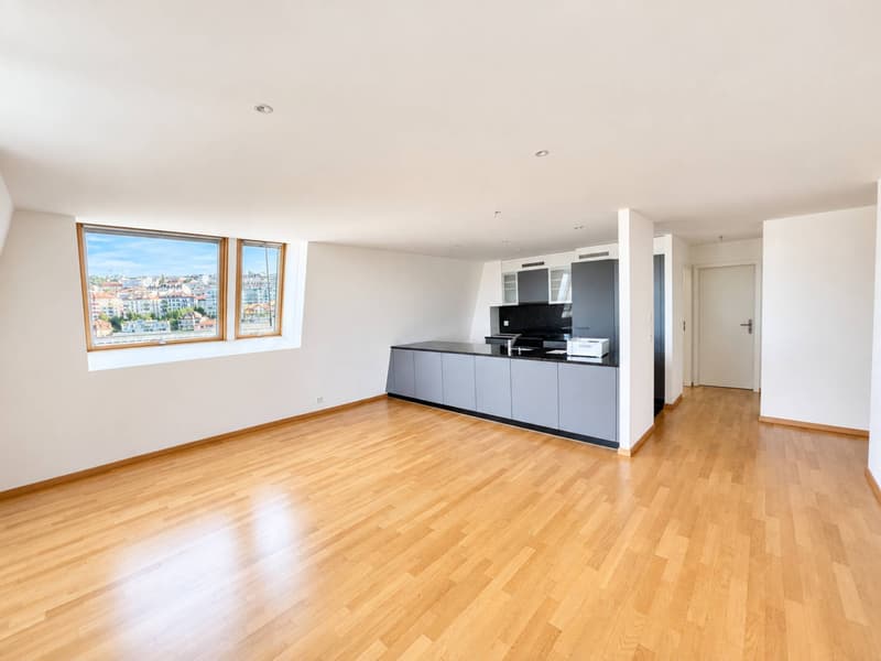 Bel appartement de 4,5 pièces en attique au centre de Lausanne (2)