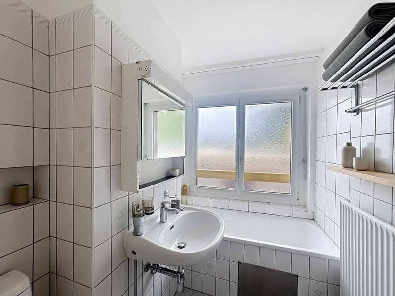 Au dernier étage - Grand 3.5 pièces sur 1 niveau de 79 m2 + balcon (12)