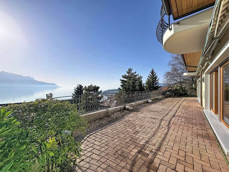 4.5 pièces de 147 m2 avec grande terrasse et jardin privatif (2)
