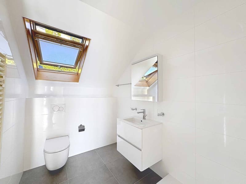 Superbe 2.5 pièces de 72 m2 avec balcons et Très belle vue sur le lac (8)