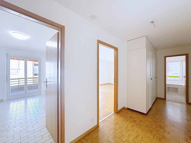 Au 1er étage - Grand 3.5 pièces sur 1 niveau de 79 m2 + balcon (7)