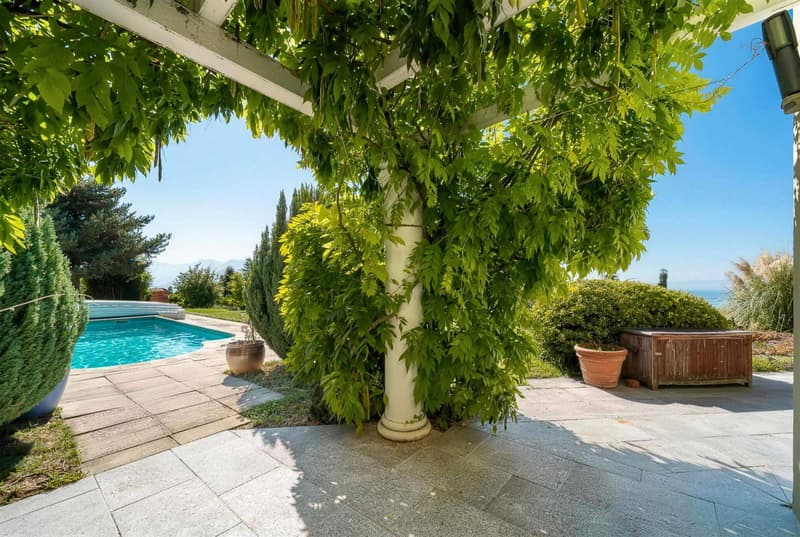 Villa individuelle de 6.5 pièces avec piscine - Très belle vue sur le Lac (4)