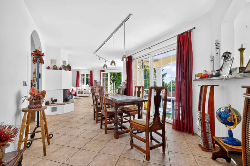Villa individuelle de 6.5 pièces avec piscine - Très belle vue sur le Lac (5)