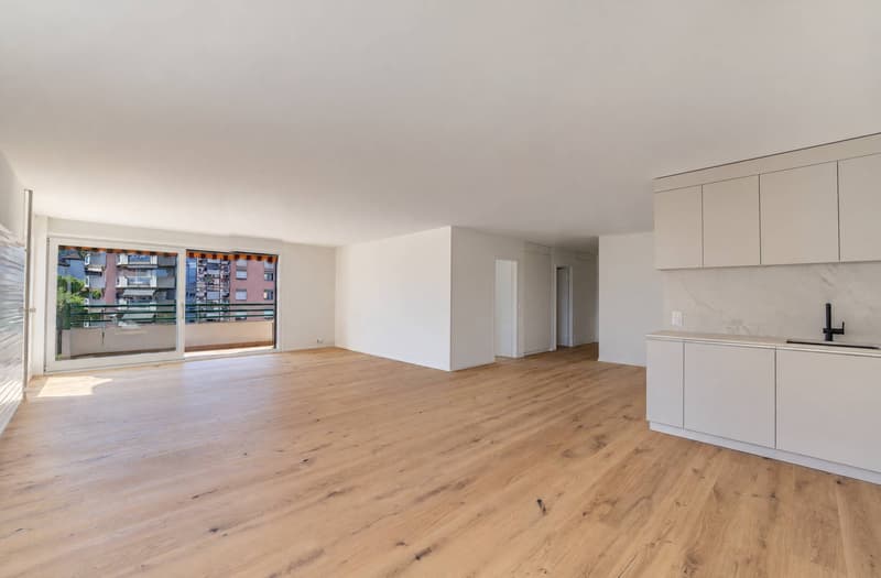 Superbe 5.5 pièces de 132 m2 int. totalement rénové avec grand balcon (3)