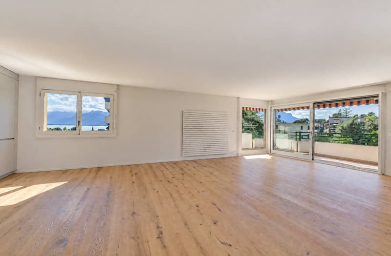 Superbe 5.5 pièces de 132 m2 int. totalement rénové avec grand balcon (2)