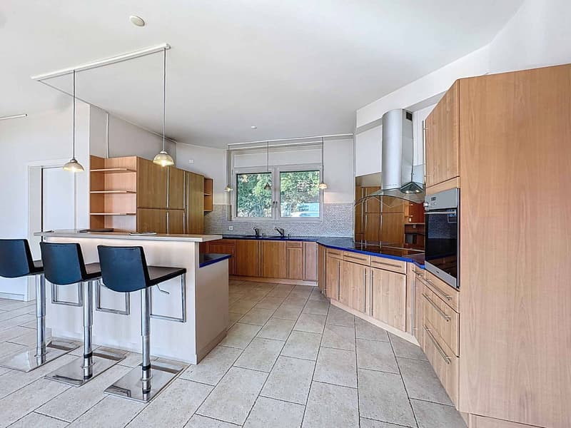 Superbe Appartement de 4,5 Pièces avec Vue Panoramique (2)