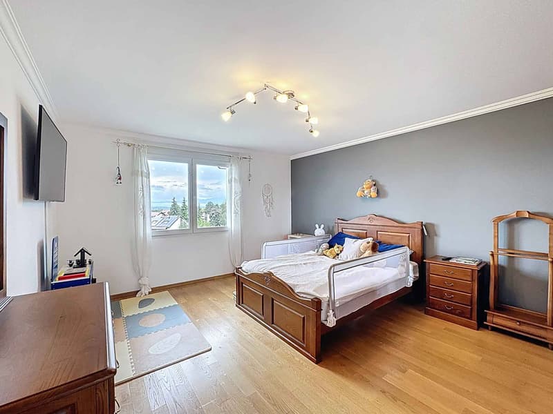Élégante villa contemporaine de 7.5 pièces (5)
