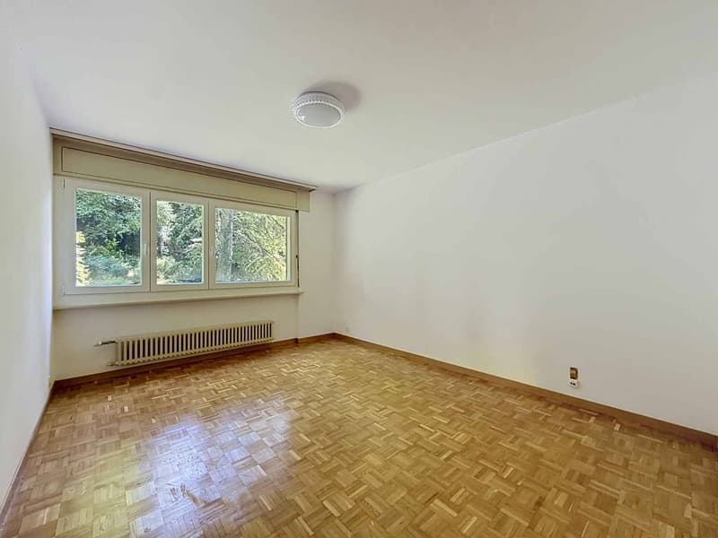 Bel appartement traversant de 4,5 pièces avec terrasse et jardin (7)
