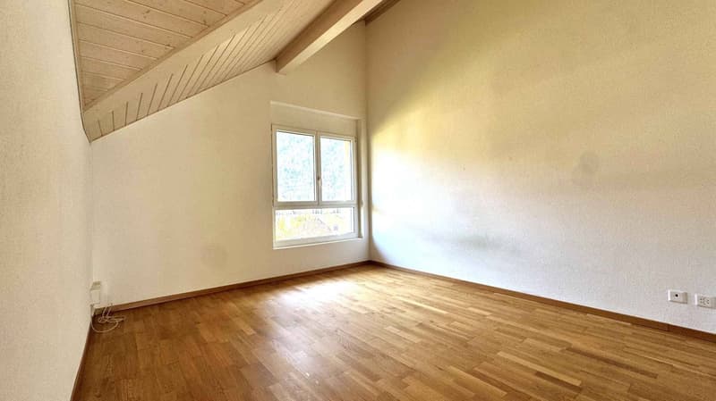 Bel attique de 4,5 pièces avec grande mezzanine (5)