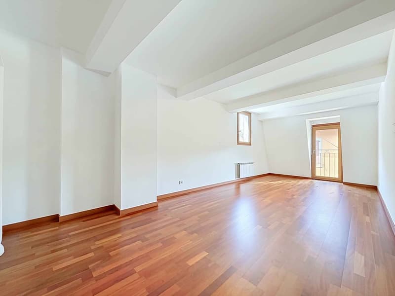 Spacieux appartement de 3,5 pièces au cur du Vieux-Montreux (4)