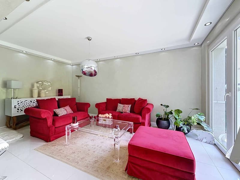 Villa mitoyenne lumineuse dans un environnement privilégié (7)