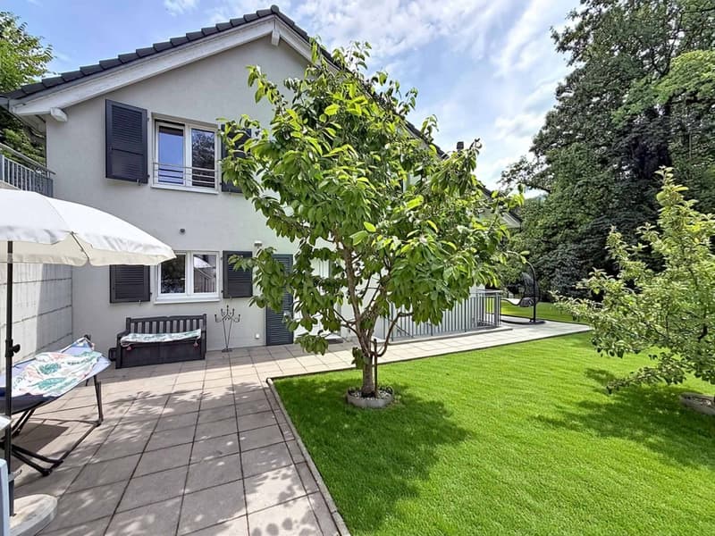Villa mitoyenne lumineuse dans un environnement privilégié (2)