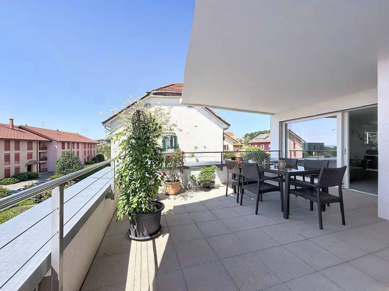 Lumineux 4,5 pièces avec grande terrasse (11)