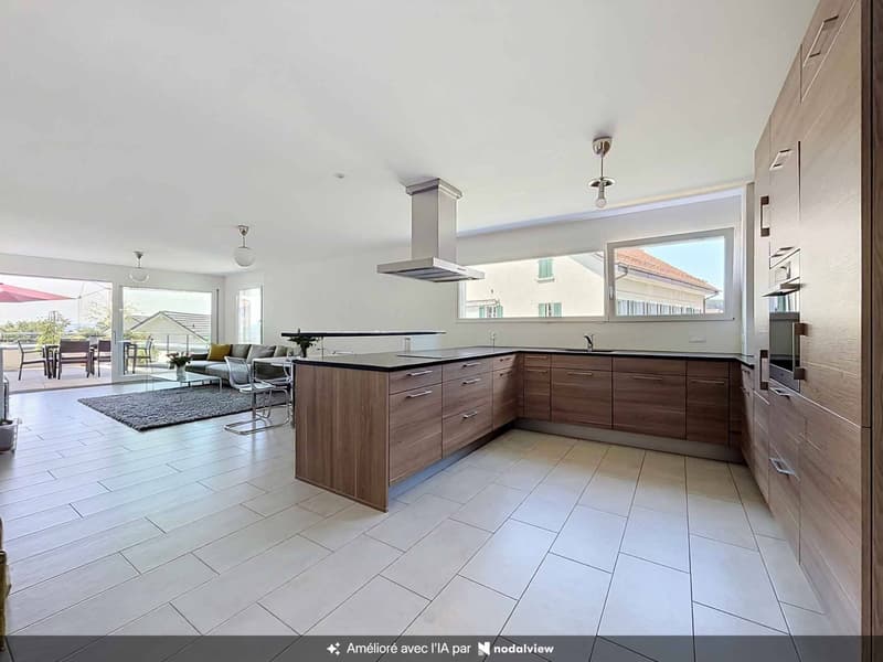 Lumineux 4,5 pièces avec grande terrasse (4)