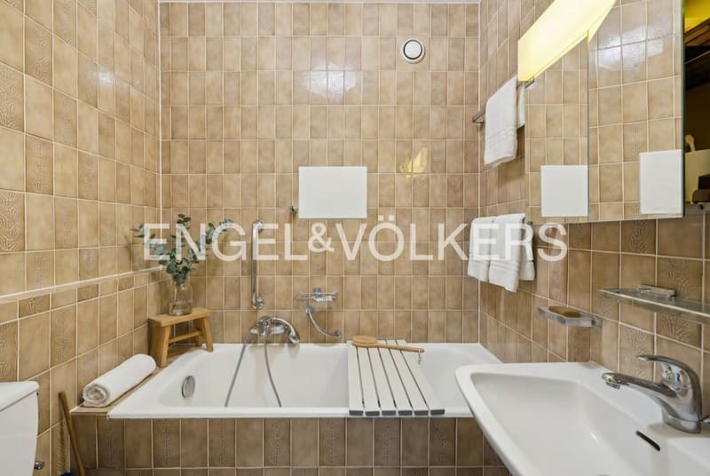 Appartement de prestige avec vue sur le lac à Cologny à réinventer ! (5)