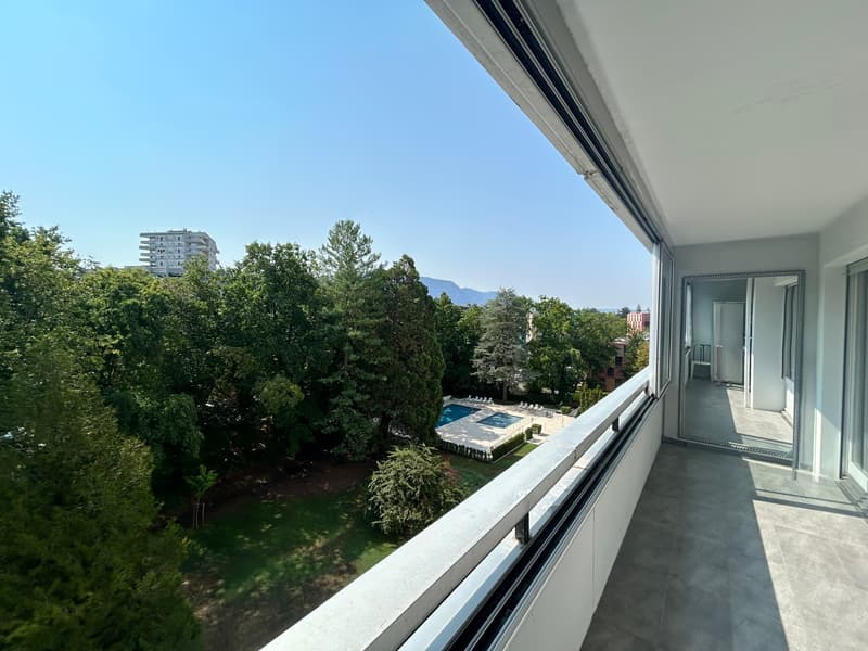 Grand studio (2 pièces) meublé avec loggia et accès à un magnifique pa (1)
