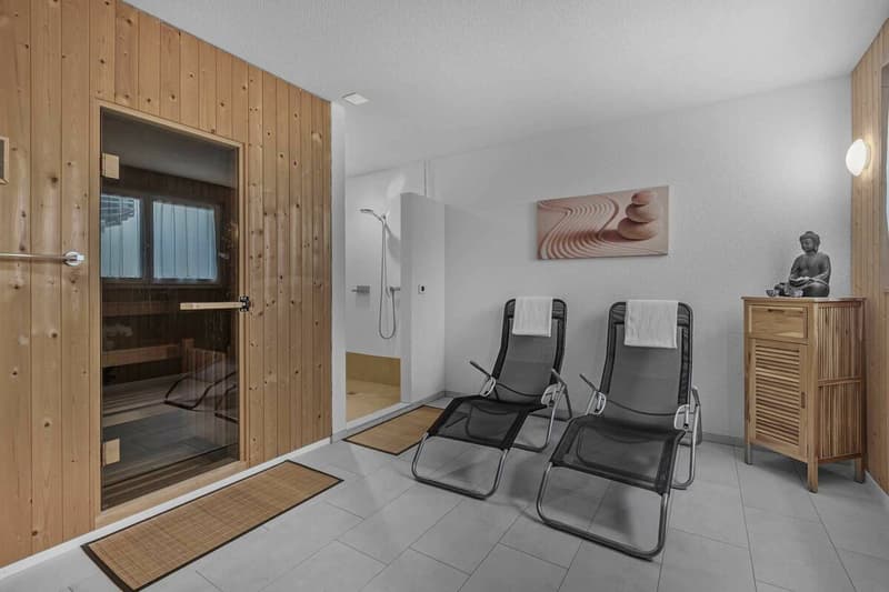 Exklusive Landhausvilla mit grosszügigem Garten an sonniger Lage direkt an der Landwirtschaftszone (36)