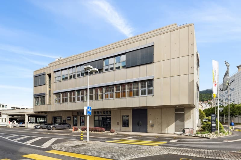 À LOUER : LOCAL COMMERCIAL D’EXCEPTION À NEUCHÂTEL (1)