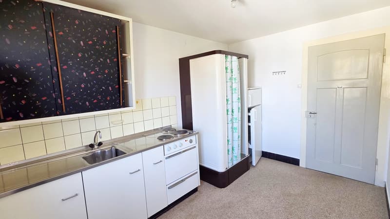 Freistehendes Zweifamilienhaus aus den 30ern mit viel Charme in der Wohnzone W3 (13)