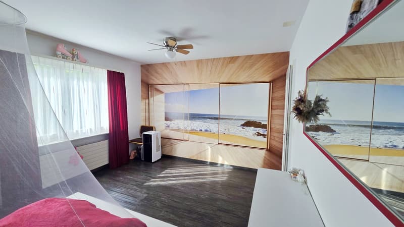 Freistehendes, gut unterhaltenes Einfamilienhaus mit riesigem Wohnraum an grandioser Makrolage (3)