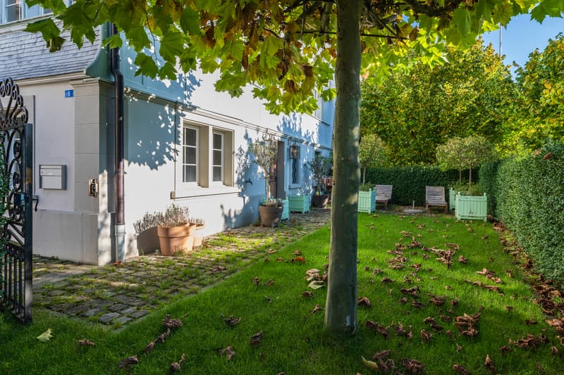 Charmantes Einfamilienhaus mit historischem Flair im Herzen von Speich (2)