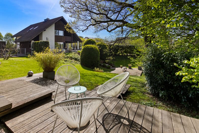 Ein Zuhause für Generationen - Architektenhaus mit über 1'200 m² Traum (7)
