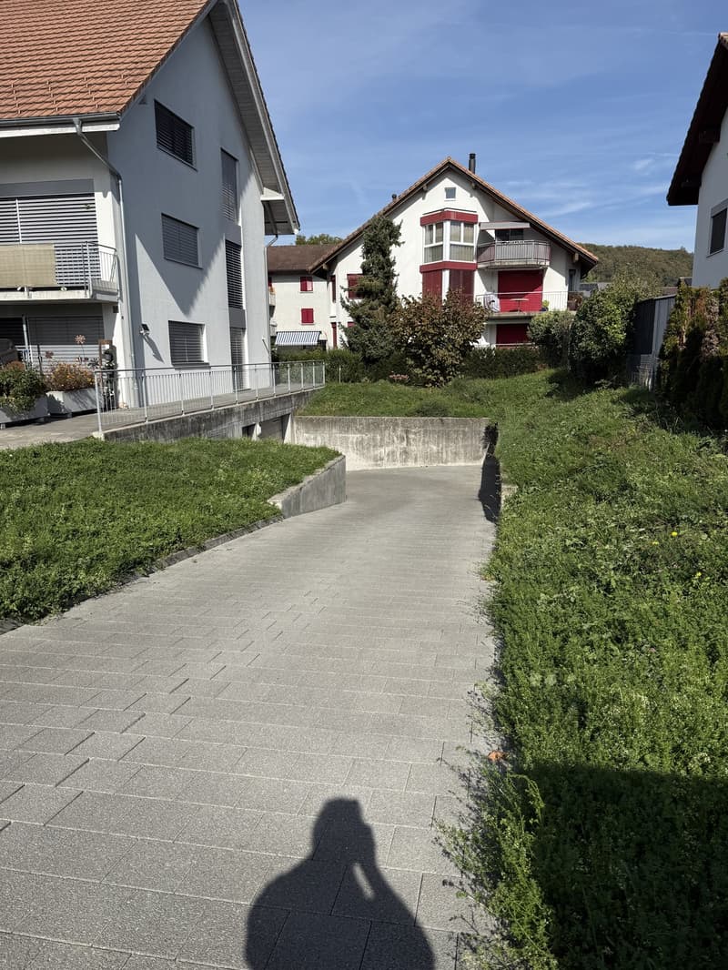 Helle und grosszügige Wohnung mit viel Tageslicht in Dotzigen (6)
