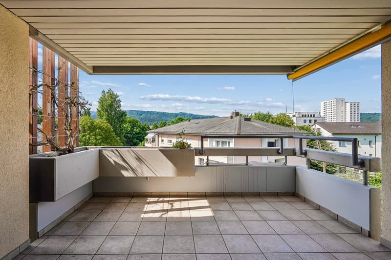 Zentrale und ruhige 4 1/2 Zimmer-Wohnung in Wettingen (8)