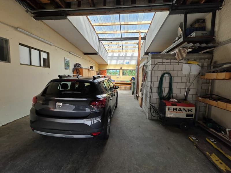 Garage mit Kranvorrichtung