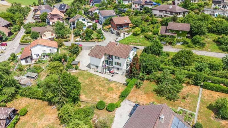 3-Familienhaus mit grossem Umschwung und Potenzial als Kapitalanlage in Madiswil (2)