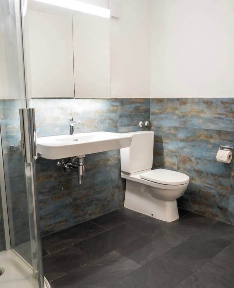 Appartamento moderno 4.5 locali a Susten con NK e parcheggio (9)