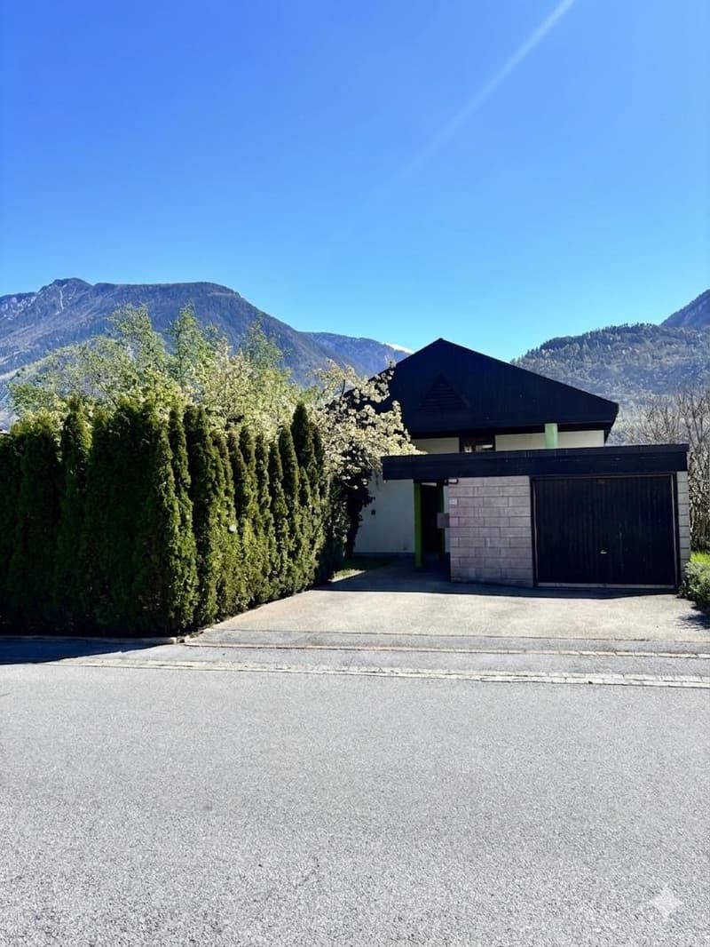 Villa d’exception avec garage, atelier, jardin paysager et jardin d’hiver (2)