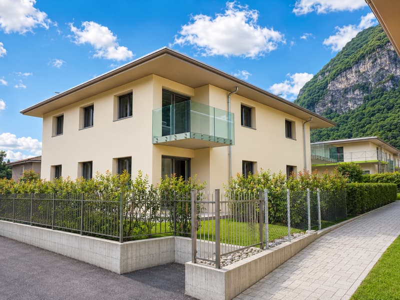 A Riva San Vitale, in Via dei Gelsi 21, proponiamo in affitto un luminoso appartamento di 3.5 locali (1)