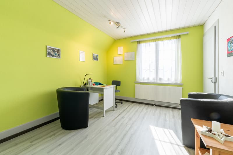 1.KINDERZIMMER ODER BÜRO 1.OG