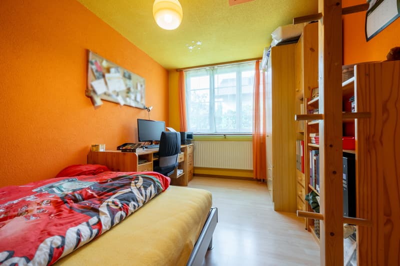 Kinderzimmer EG mit Leiter kleinen Estrich