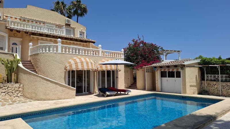 Traumhafte 5.5-Zimmer Villa in Benissa, an der Costa Blanca, Spanien (8)