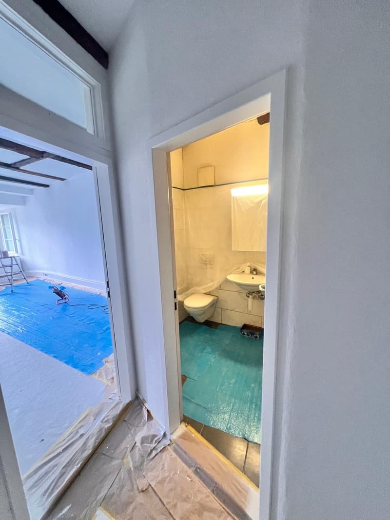 Charmante 4-Zimmer-Altbauwohnung an der Hauptgasse in Zurzach – ab August 2026 (2)