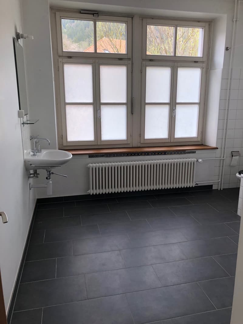 Appartement de 5 pièces au bord de la Suze / 5 -Zimmerwohnung direkt an der Schüss (9)