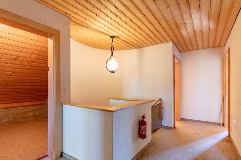 Charmantes 7.5-Zimmer-Einfamilienhaus mit Sauna und Garage in Brittnau (17)