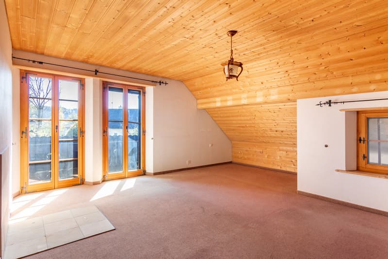 Charmantes 7.5-Zimmer-Einfamilienhaus mit Sauna und Garage in Brittnau (12)
